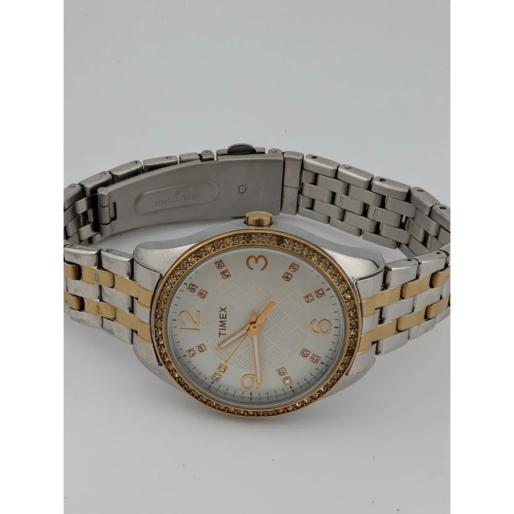 Timex Women 32mm Watch Two Tone Crystal Bezel T2P389 New Battery‎ 7.5